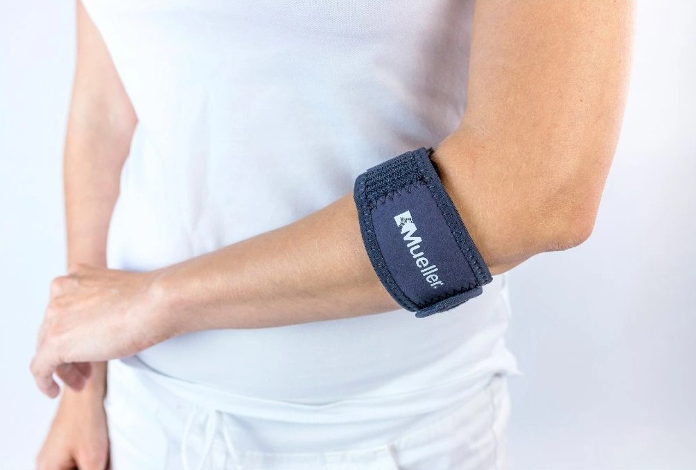 Mueller Adjust-to-Fit Tennis Elbow Support